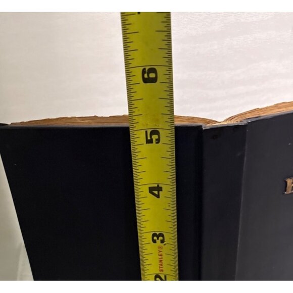 Nativity Scene 3D Bible Figurine With Holy Family & Animals Resin 8" Wide - Picture 10 of 11